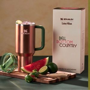 Stanley quencher 40oz tumbler